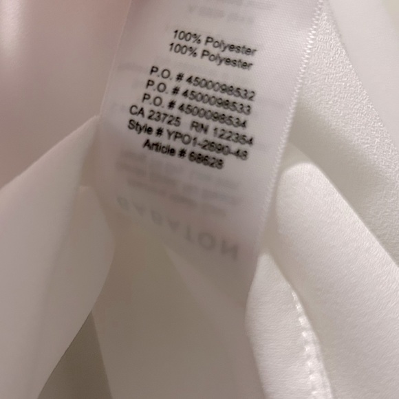 Aritzia Babaton Murphy Ling Sleeve V-neck Blouse - Picture 7 of 11